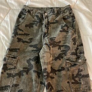 Woman’s camo straight leg jeans